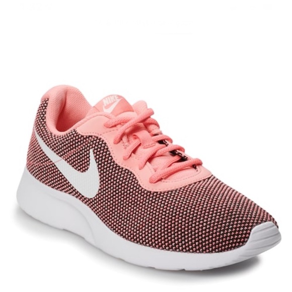 nike tanjun black pink